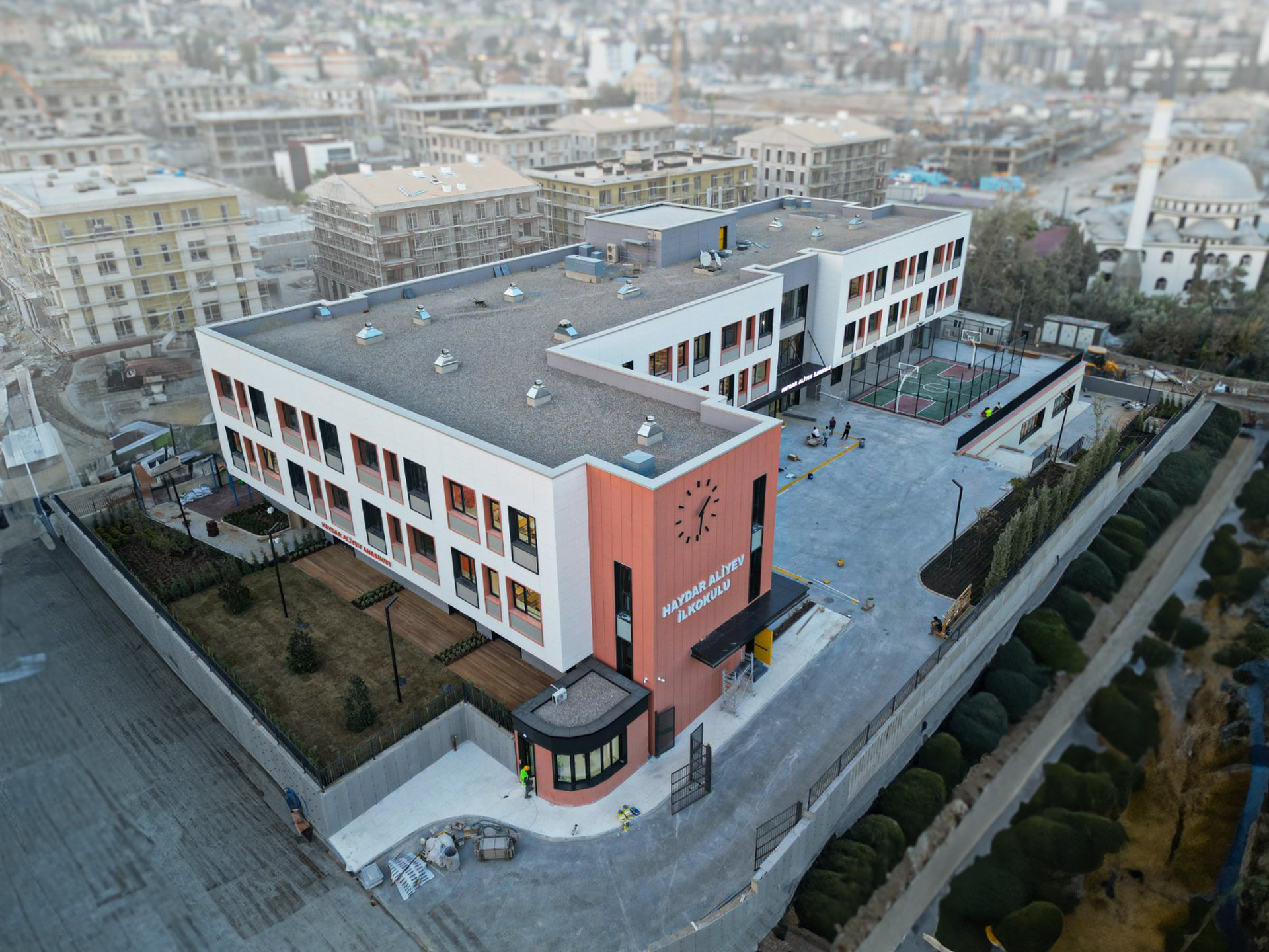 Haydar Aliyev İlköğretim Okulu