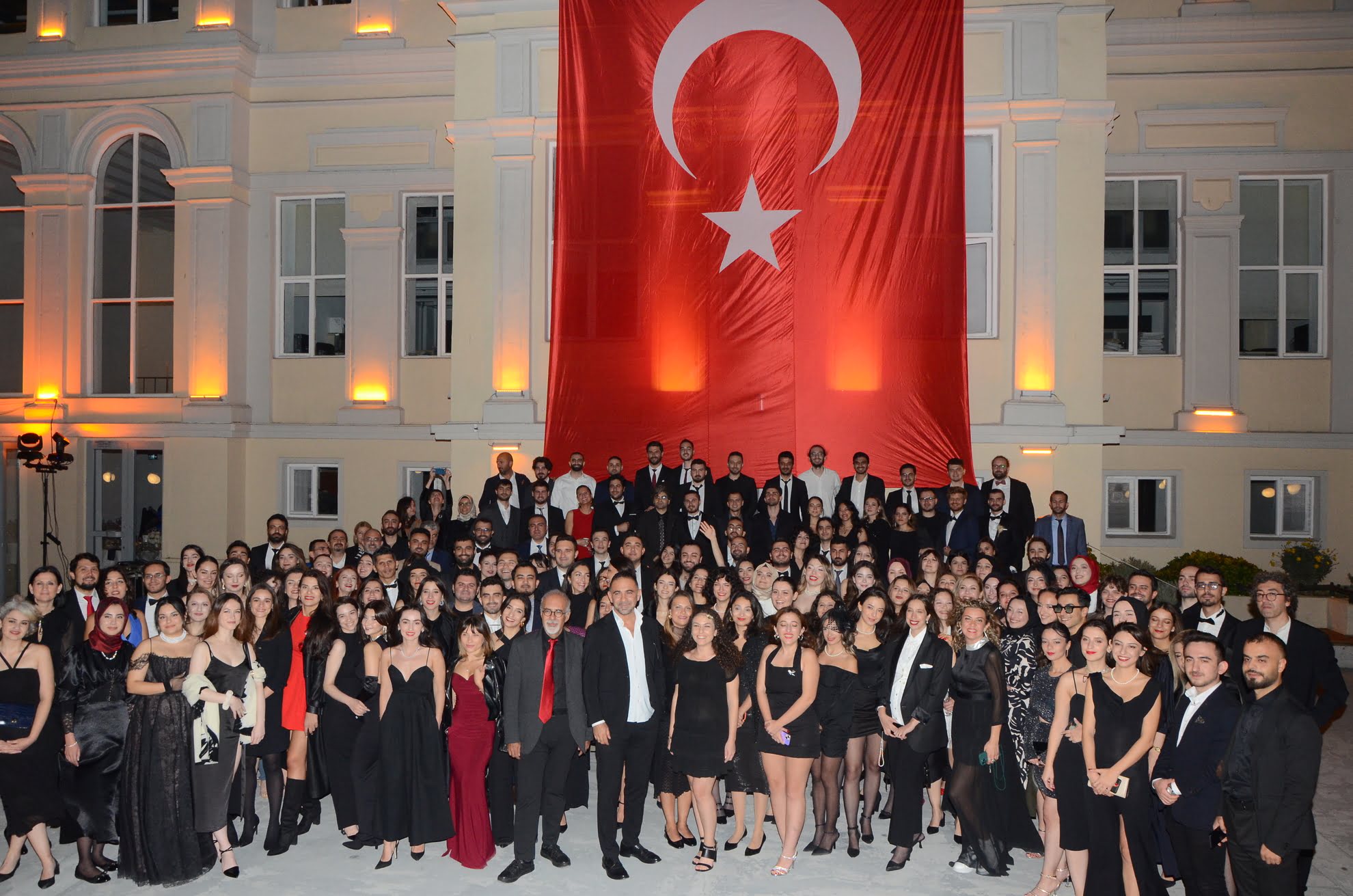 SP Architects Celebrates the 100th Anniversary of the Republic with a Ball